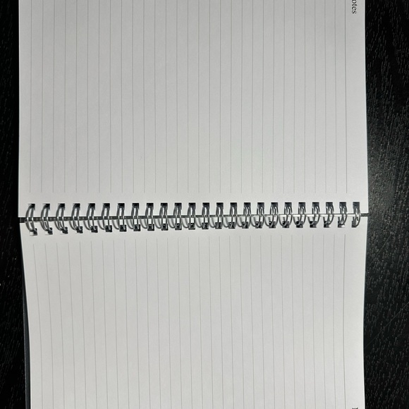 Weekly/Monthly Undated Planner - Picture 3 of 6